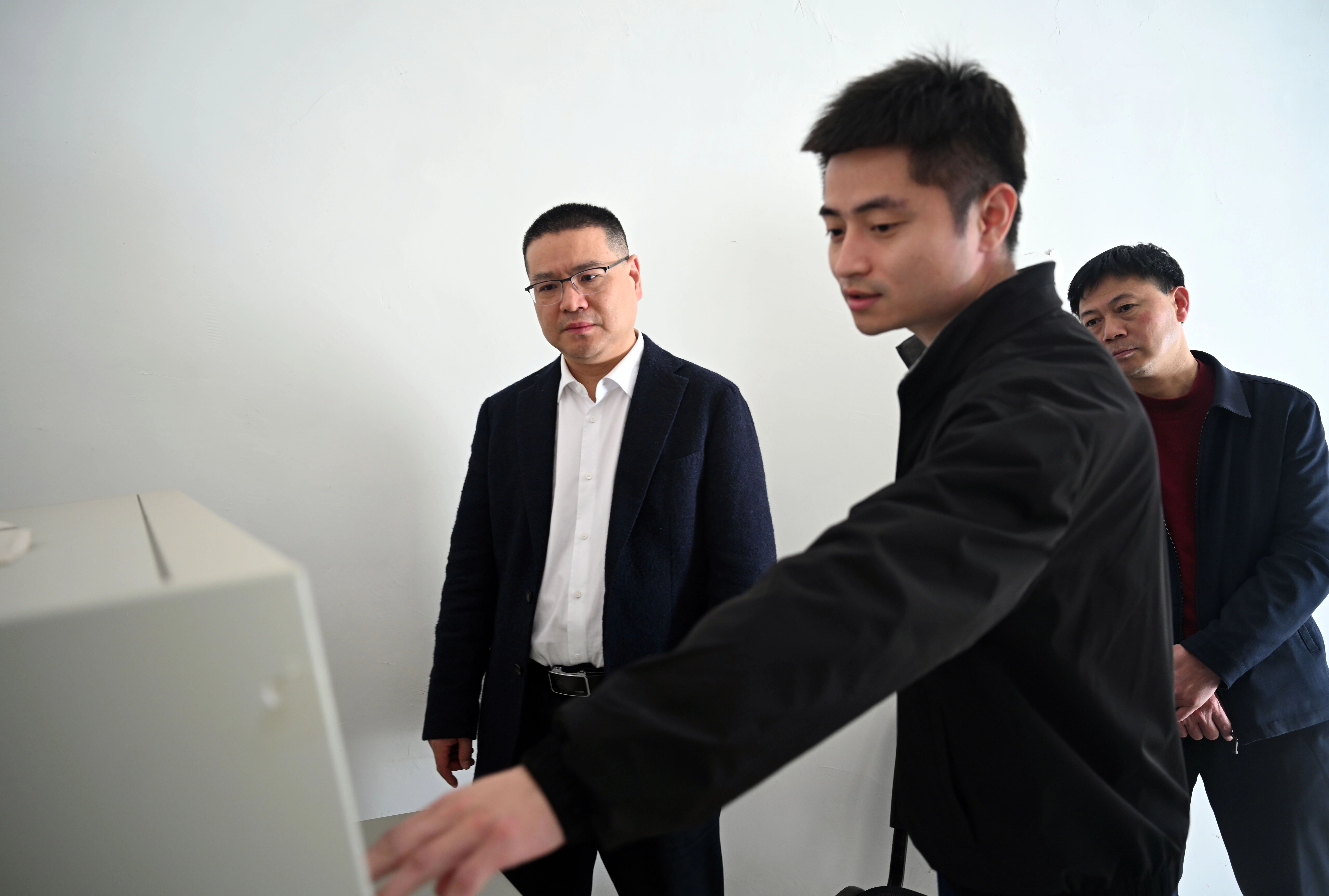 區(qū)委書(shū)記彭敏群深入一線(xiàn)調(diào)研督導(dǎo)安全生產(chǎn)和交通秩序整治工作